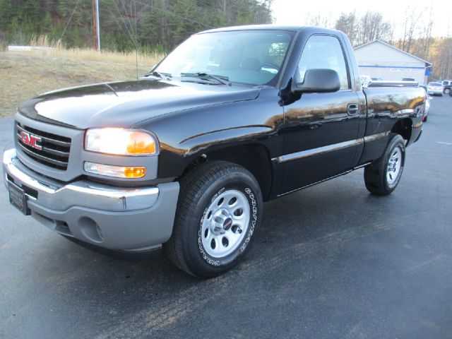 2007 GMC Sierra Classic SLE Sierra 2WD