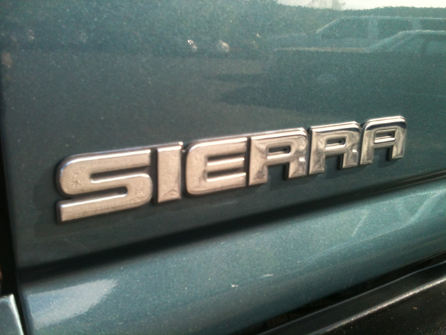 2007 GMC Sierra Classic 2500HD 4dr S Tiptronic