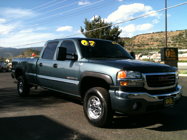 2007 GMC Sierra Classic 2500HD 4dr S Tiptronic