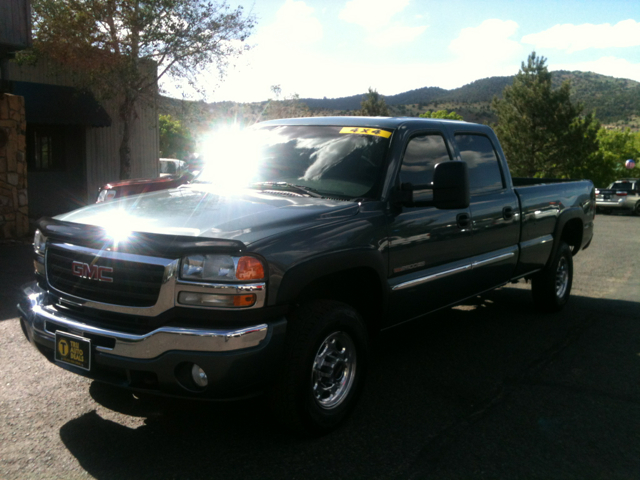 2007 GMC Sierra Classic 2500HD 4dr S Tiptronic