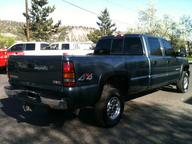 2007 GMC Sierra Classic 2500HD 4dr S Tiptronic