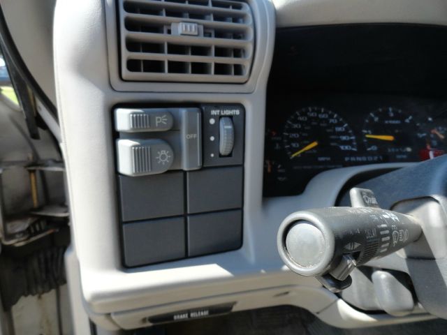 1997 GMC Sonoma 4dr Sdn Auto GLS w/XM