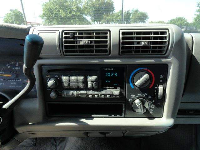 1997 GMC Sonoma 4dr Sdn Auto GLS w/XM