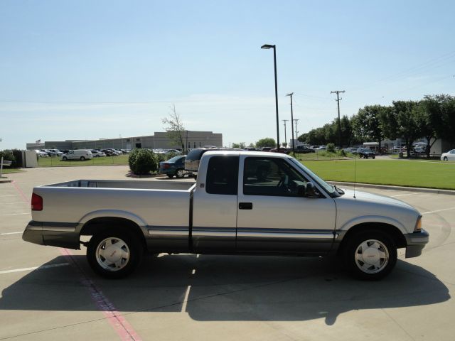 1997 GMC Sonoma 4dr Sdn Auto GLS w/XM