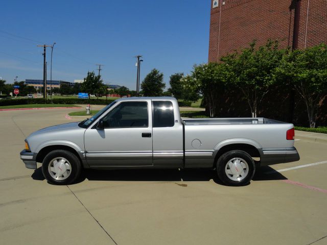 1997 GMC Sonoma 4dr Sdn Auto GLS w/XM