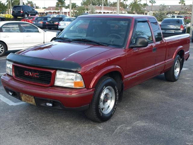 1998 GMC Sonoma ONE Family Owned NEW Engine