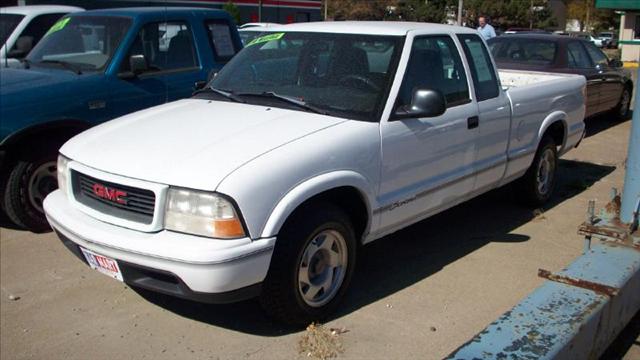 1998 GMC Sonoma ONE Family Owned NEW Engine