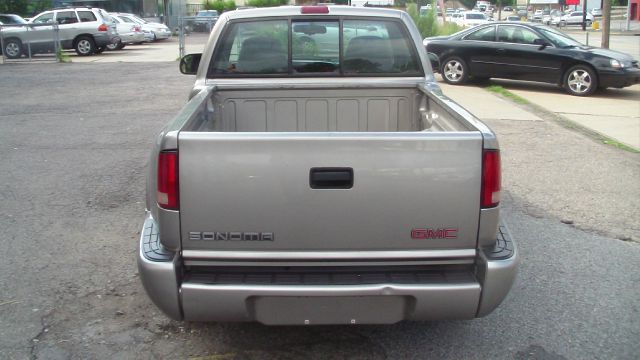 2000 GMC Sonoma LS 1500 4WD