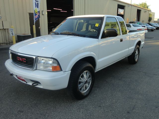 2002 GMC Sonoma SLE Sierra 2WD