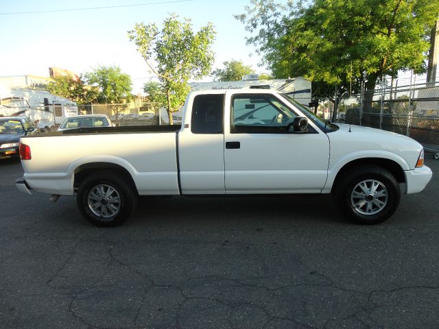 2002 GMC Sonoma SLE Sierra 2WD