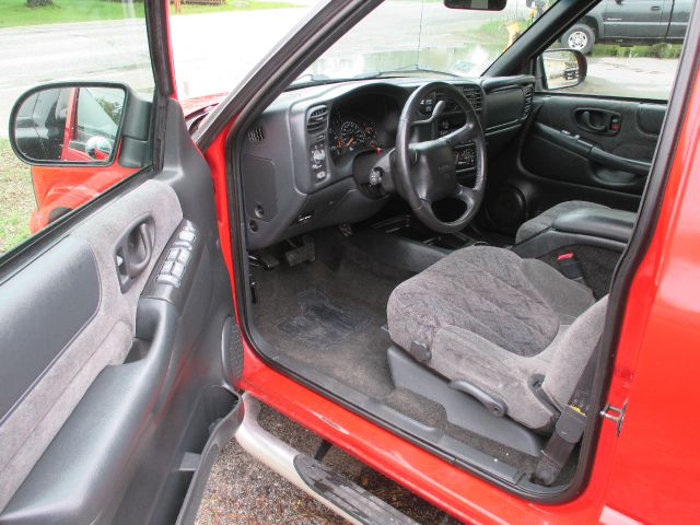 2002 GMC Sonoma 4dr Sdn LS 3.0L Auto