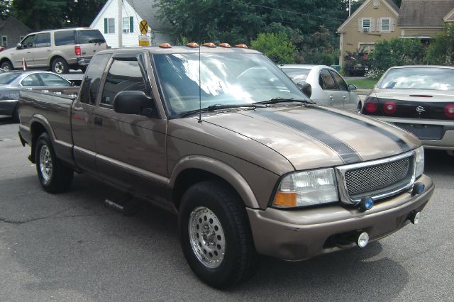 2002 GMC Sonoma SLE Sierra 2WD