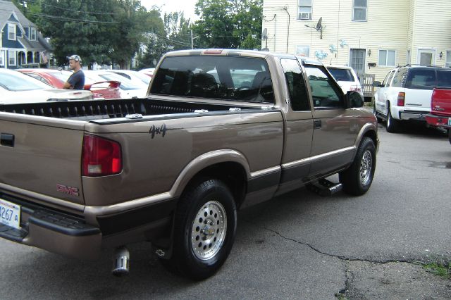 2002 GMC Sonoma SLE Sierra 2WD