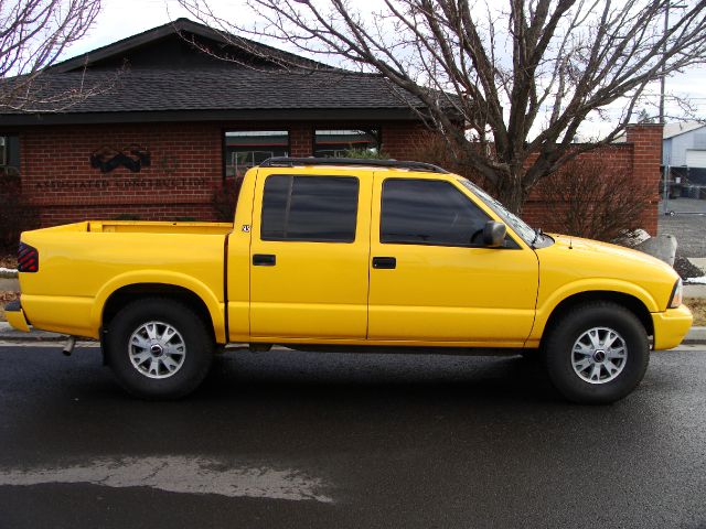 2002 GMC Sonoma 4dr Sdn LS 3.0L Auto