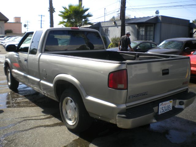 2002 GMC Sonoma Crew Cab 126.0 WB 1SJ LS ZQ8