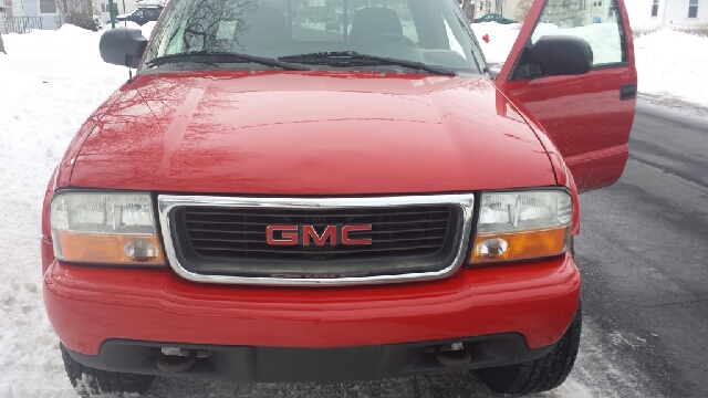 2003 GMC Sonoma SLT W/lift 107k Mi