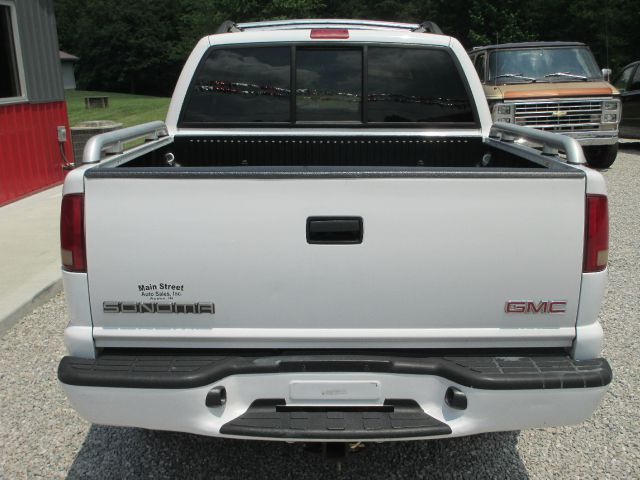 2003 GMC Sonoma 4dr Sdn LS 3.0L Auto