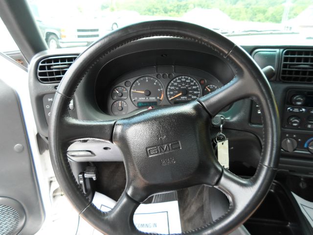 2003 GMC Sonoma 6 Speed Quattro