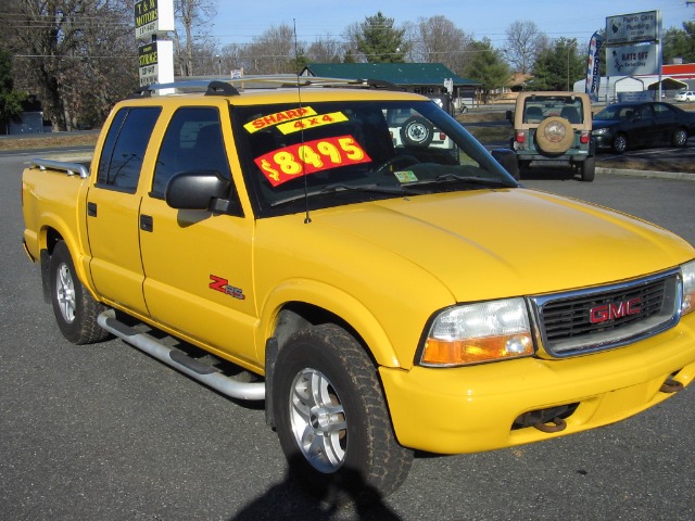 2004 GMC Sonoma 4dr Sdn LS 3.0L Auto