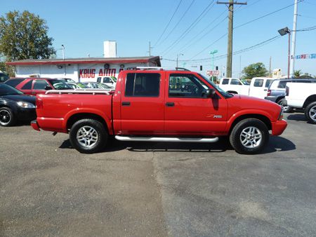 2004 GMC Sonoma 4dr Sdn LS 3.0L Auto