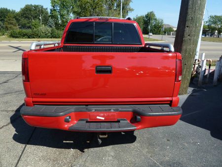 2004 GMC Sonoma 4dr Sdn LS 3.0L Auto