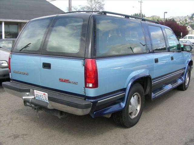 1993 GMC Suburban Scion XB