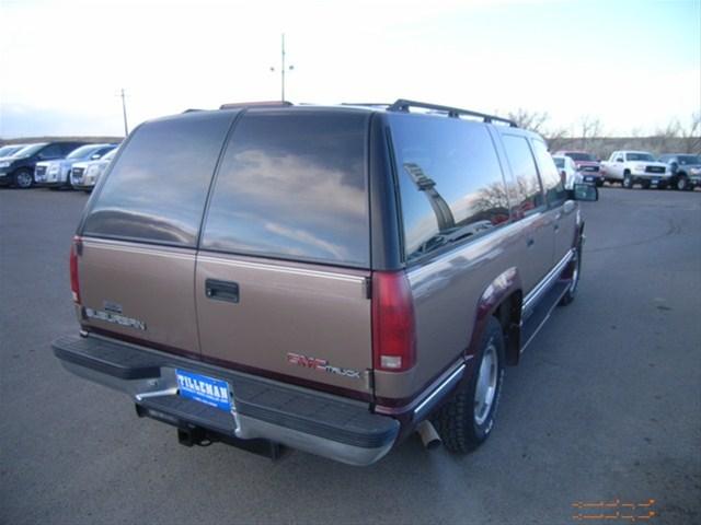 1995 GMC Suburban LS S