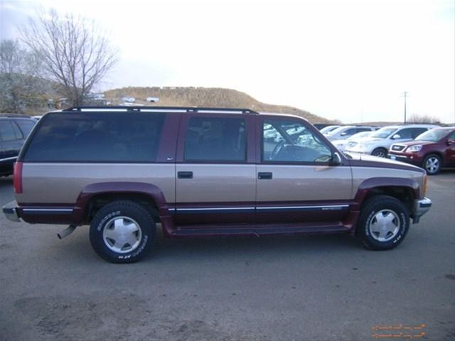 1995 GMC Suburban LS S