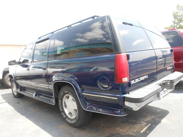 1996 GMC Suburban Unknown