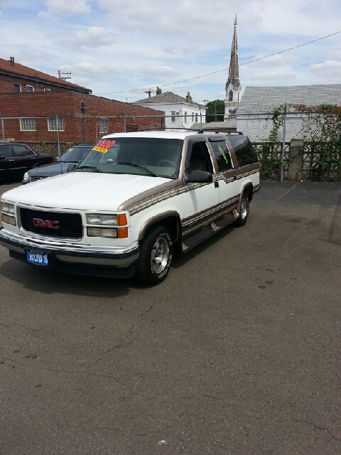 1997 GMC Suburban C350 4dr Sdn 3.5L Sport RWD Sedan