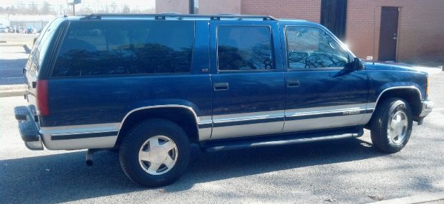 1997 GMC Suburban Unknown