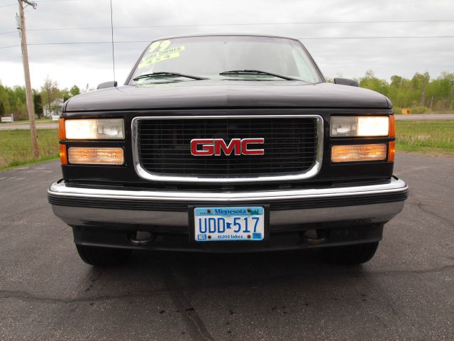 1999 GMC Suburban GLS VERY Clean