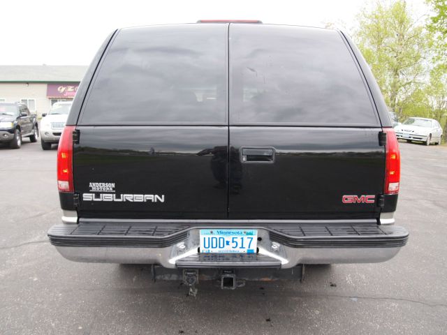 1999 GMC Suburban GLS VERY Clean