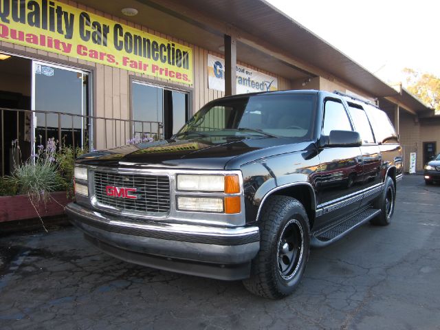 1999 GMC Suburban Unknown