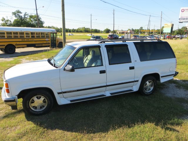 1999 GMC Suburban Unknown