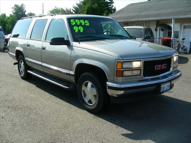 1999 GMC Suburban Scion XB