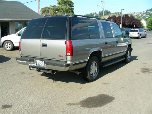 1999 GMC Suburban Scion XB