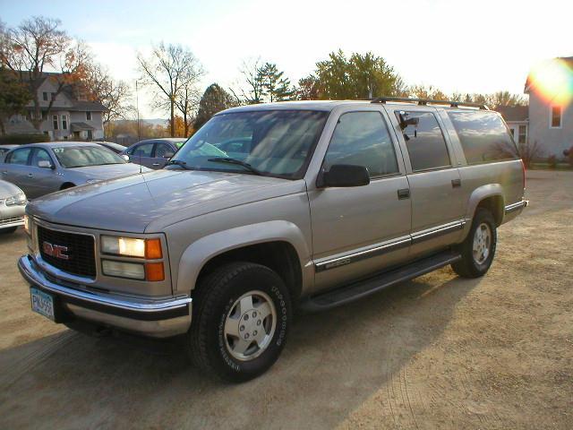 1999 GMC Suburban Unknown