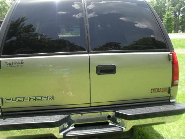 1999 GMC Suburban 45