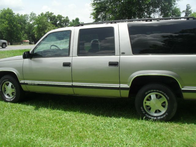 1999 GMC Suburban 45