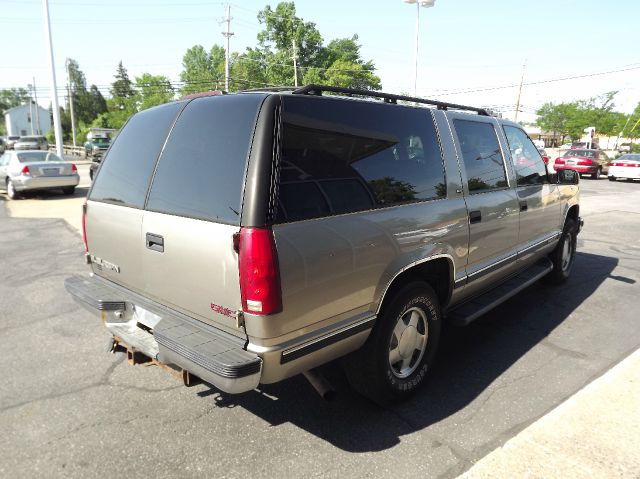 1999 GMC Suburban Unknown