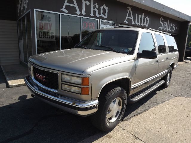 1999 GMC Suburban Unknown