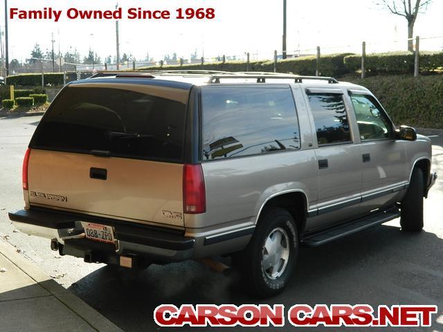 1999 GMC Suburban SLT