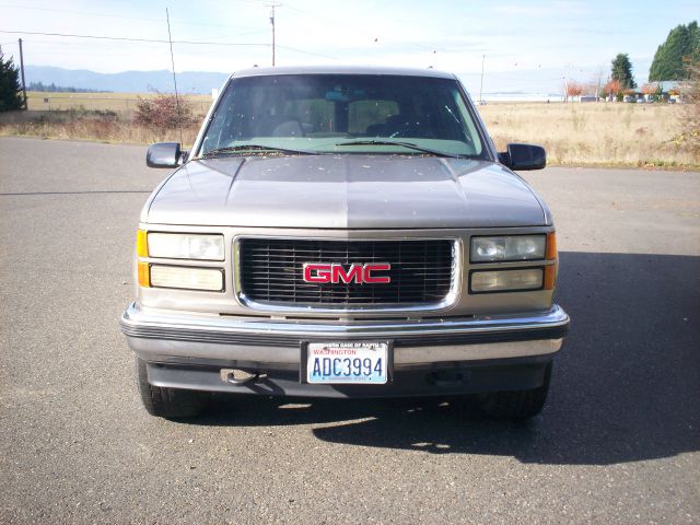 1999 GMC Suburban Unknown