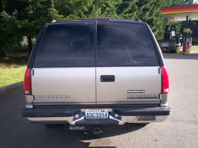 1999 GMC Suburban Unknown