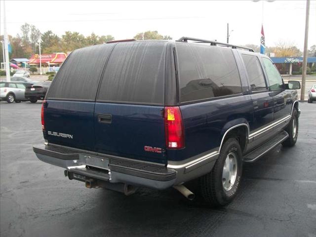 1999 GMC Suburban Unknown