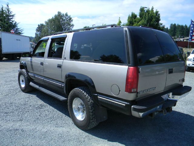 1999 GMC Suburban SLT 3rd Rowflex Fuel1/2 Ton 4x4one Owner