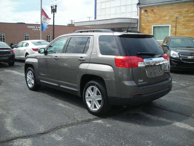 2010 GMC Terrain Nav-tv/dvd-quads-third-sunroof-leather-4wd-6 CD TH