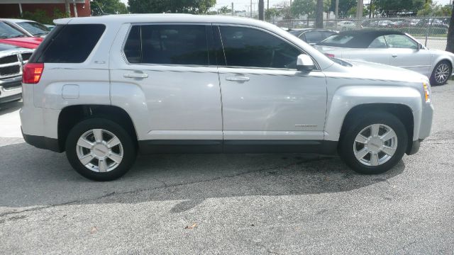 2010 GMC Terrain 2dr Cpe E350 RWD