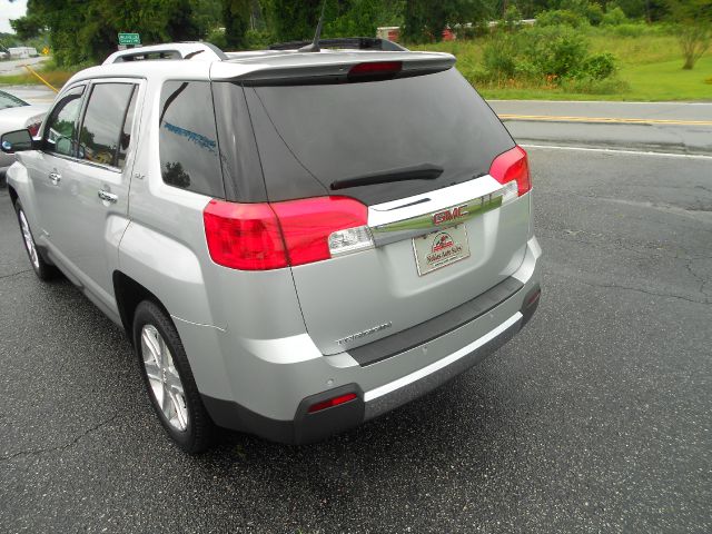 2010 GMC Terrain 4dr Sdn Man CE (natl)